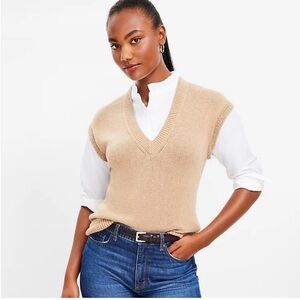NEW LOFT M Women's Beige V-Neck Sweater Vest Ruffle Collar Blouse 100% Cotton